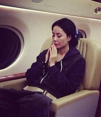 明星爆料谢霆锋视频,揭秘明星背后的真实生活